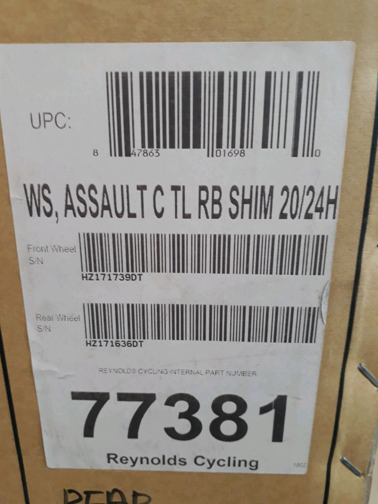 레이놀즈 어썰트 카본 휠셋--5