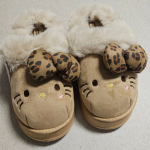 키티어그슬리퍼 240