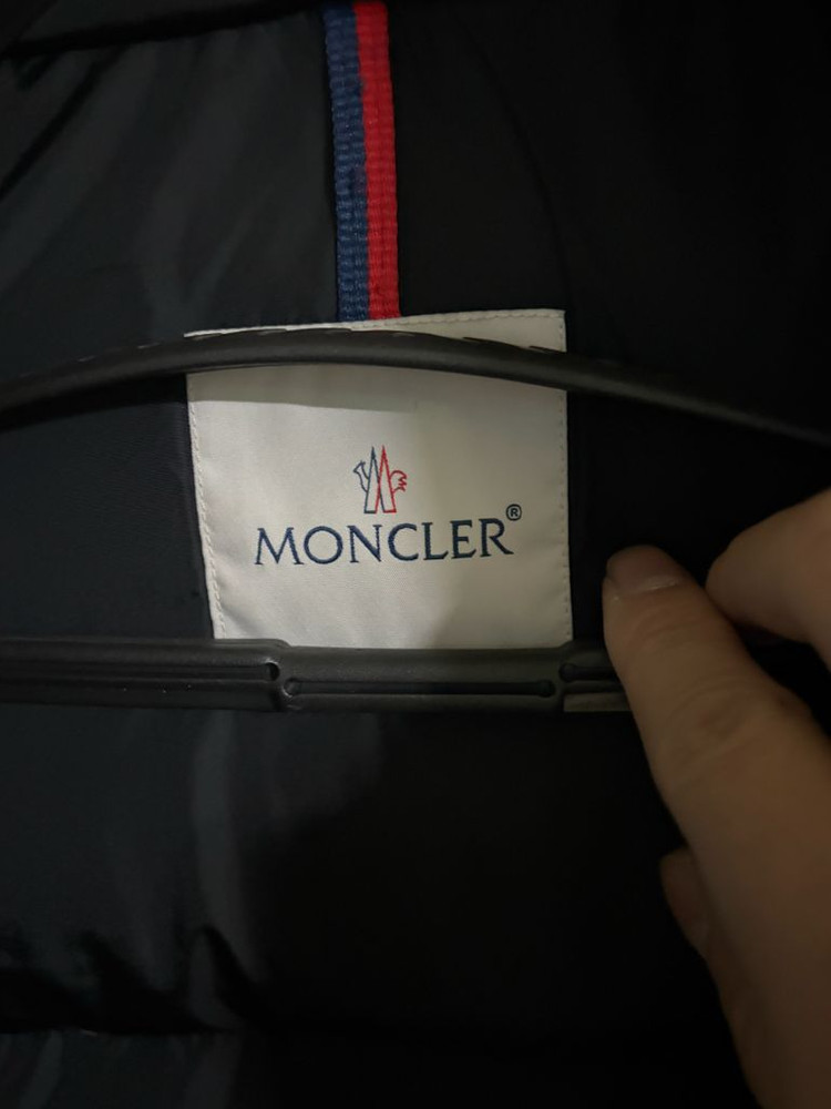 몽클레어 클루니 이미지