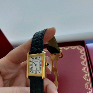 까르띠에 탱크 시계