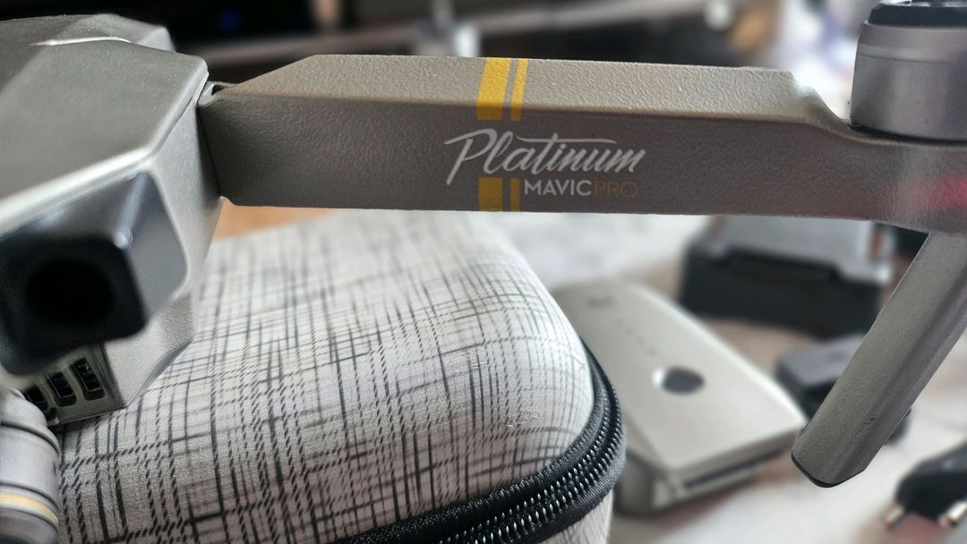 dji 매빅 프로 플래티넘 드론 팝니다--1