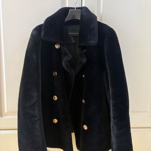 더 아이잗컬렉션 양털무스탕 판매해요