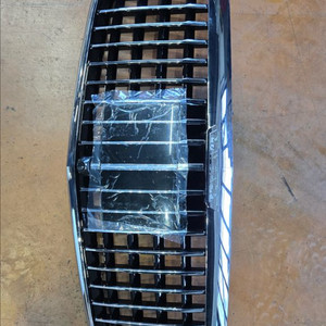 벤츠 benz W213 익스클루시브 마이바흐 그릴 신품