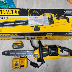 디월트 54V ~ 60V 브러쉬리스 체인톱 DCM575X2
