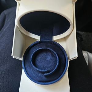 FRED 프레드 팔찌 케이스 링형 이미지