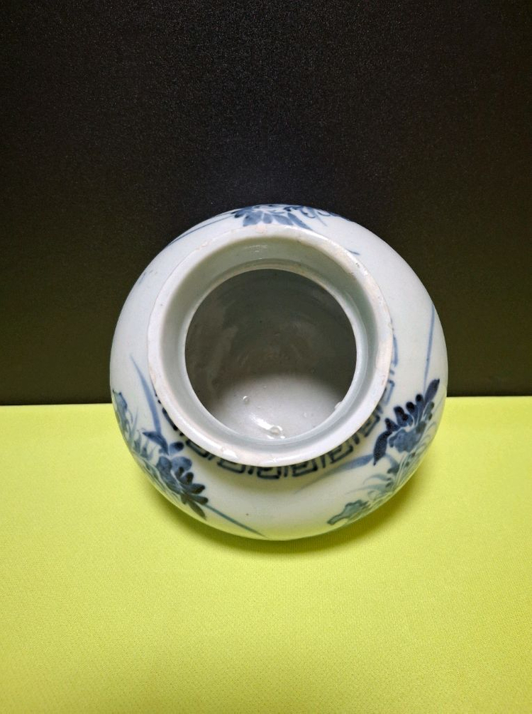 진품() 조선시대 청화백자 초화문호 도자기 이미지