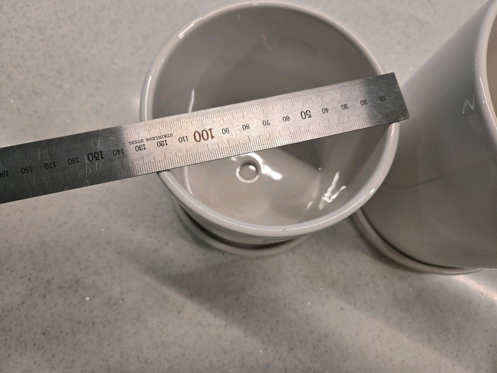 꽃집 용품 정리 - 세라믹 화분 이미지