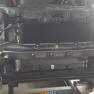 렉스로버 방탄 캠핑카 판매합니다. 이미지