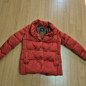 헤지스 여성용 패딩 90사이즈 2만원 팝니다.