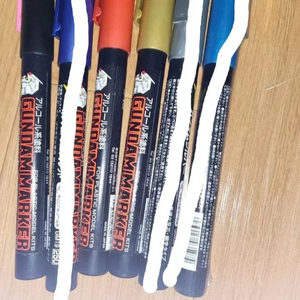 건담마커펜 3개 팝니다.