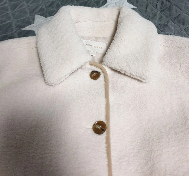 플라스틱아일랜드 퍼 카라 뽀글이 무스탕 숏 자켓 아이보리 (S) 이미지