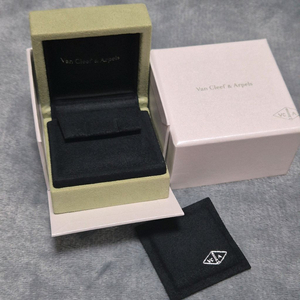 반클리프 케이스 박스 귀걸이 이어링