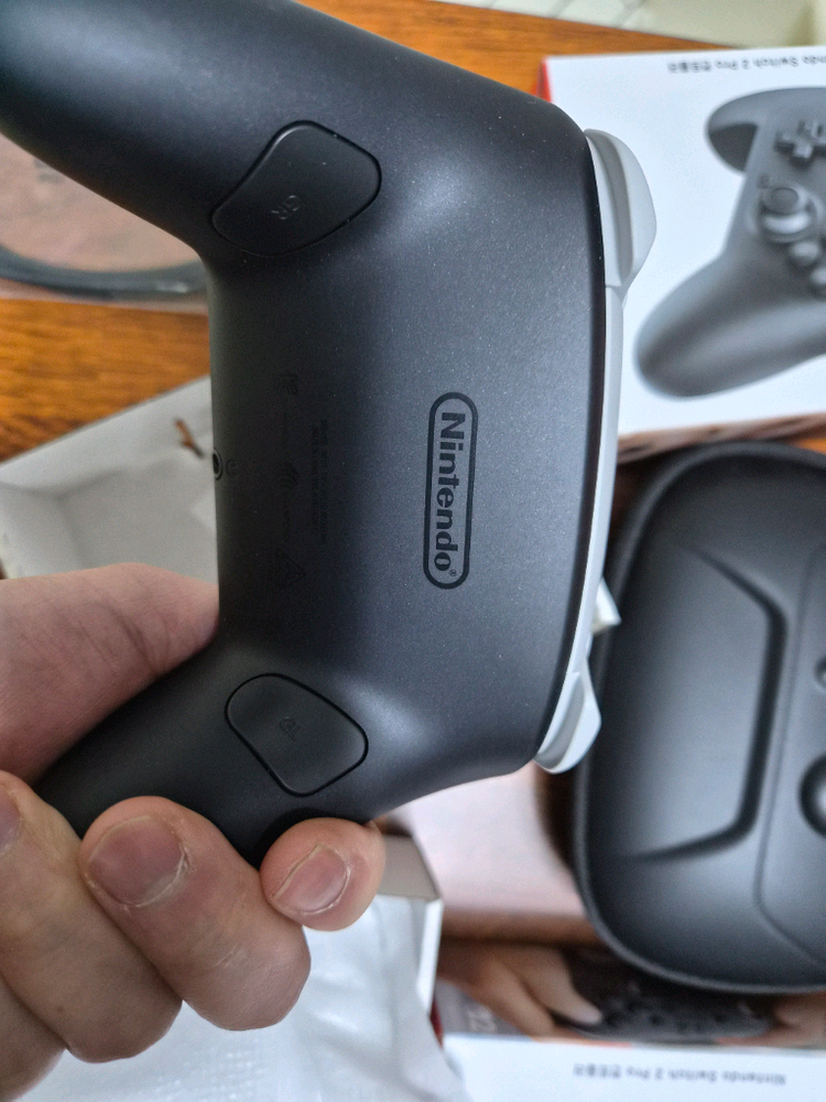 닌텐도 스위치2 프로콘 (8.5, 8) 판매합니다 프로컨트롤러2--4