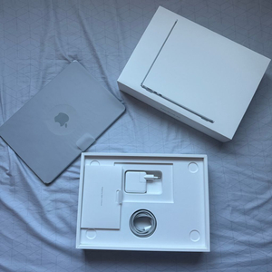 맥북 에어 M2 13인치 8GB 256GB 스페이스그레이