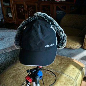 57) 여성 아이더 고어텍스 귀달이 등산모자