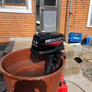 가격다운 4.9마력 선외기 엔진 머큐리 이미지