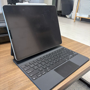 아이패드 프로 12.9 6세대 128GB 셀룰러 풀세트 리퍼 이미지