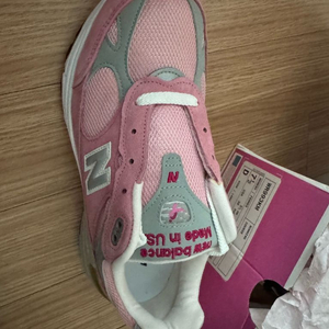 245-250mm 뉴발란스 993 핑크 WR993KM 이미지