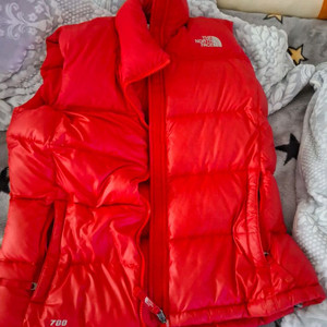 700 다운 패딩 조끼