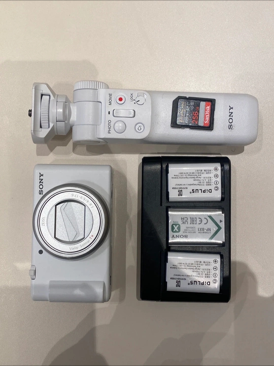 소니 브이로그 카메라 ZV1M2 화이트 블루투스 슈팅그립 세트(추가 배터리, SD 카드 포함)--0