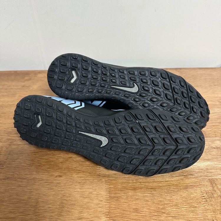 나이키 에어 줌 머큐리얼 베이퍼 16 아카데미 TF (블랙) 275사이즈--5