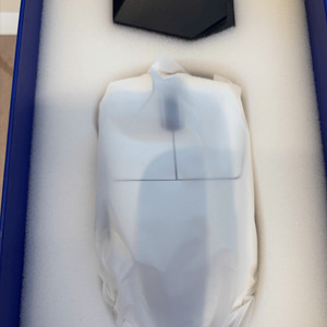 실사용 2주 ATK Z1 Pro max 화이트 8k 마우스 판매합니다.