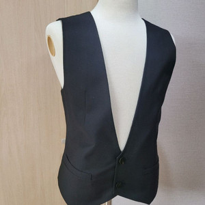 테이트 TATE 남자 투버튼 조끼 100 블랙