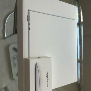 애플 맥북 에어 M2 + 매직마우스 판매합니다