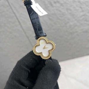 반클리프 앤 아펠 옐로우 골드 악어 스트랩