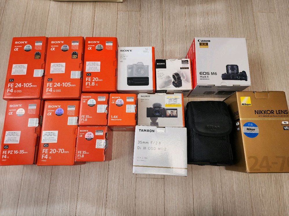 소니 카메라, 렌즈들 빈박스, 렌즈 파우치 판매합니다--2