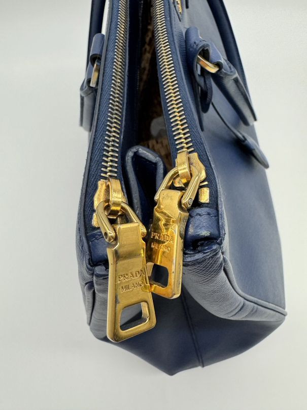정품 프라다 PRADA 사피아노 라지 토트백 및 숄더백 가방--2