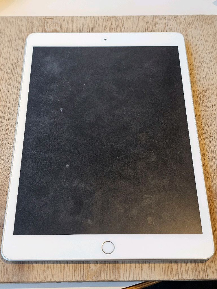 아이패드 7세대 32GB + 애플펜슬 1세대--1