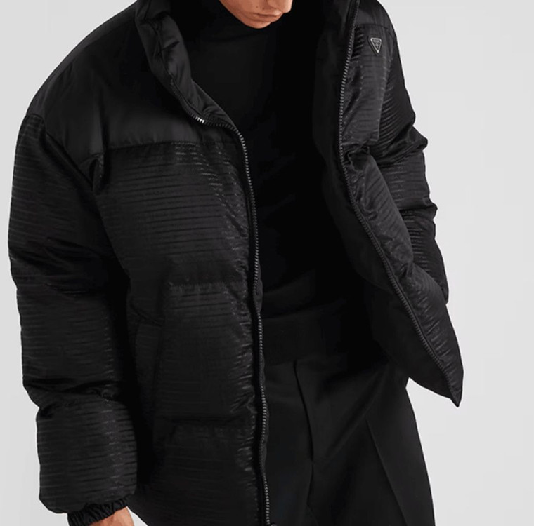 프라다 리나일론 sgc045 리버시블 패딩 / s (100~105)--2