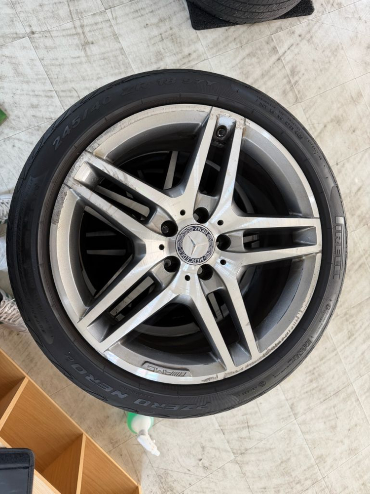 18인치 amg 휠 세트 4개 벤츠 w212 팝니다--3