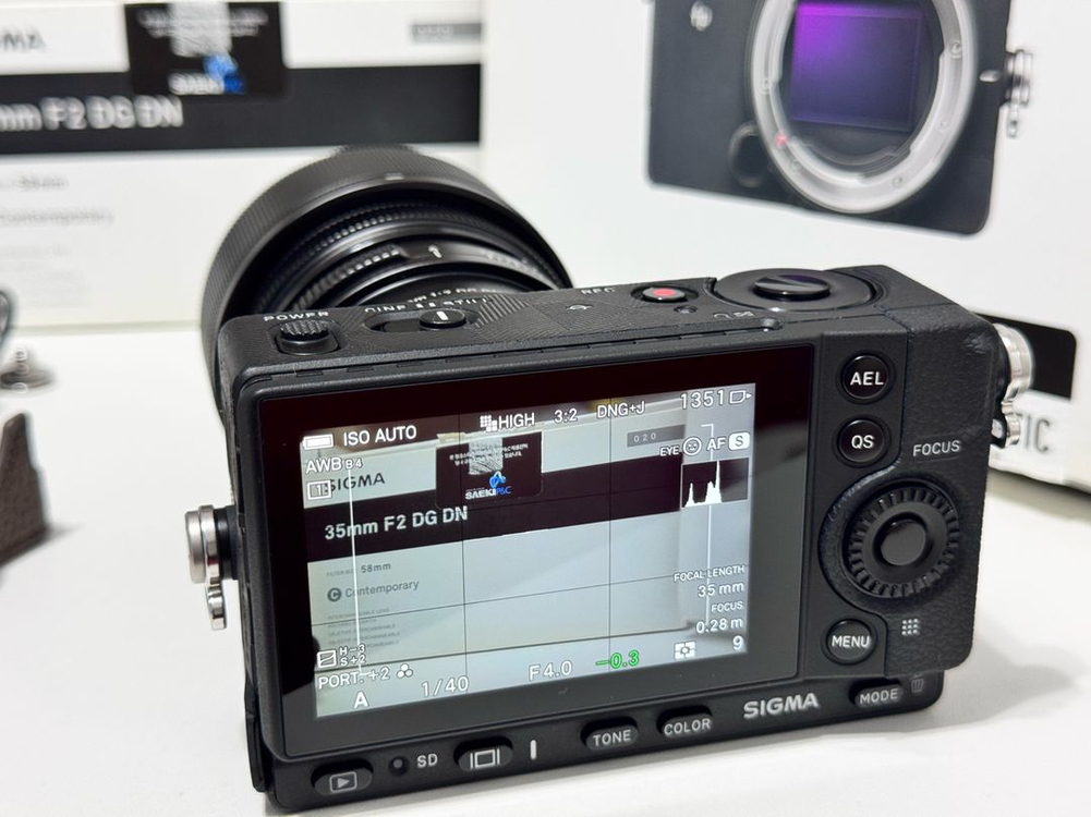 시그마 fp + 35mm F2 매물 거의 새상품급 판매합니다 이미지