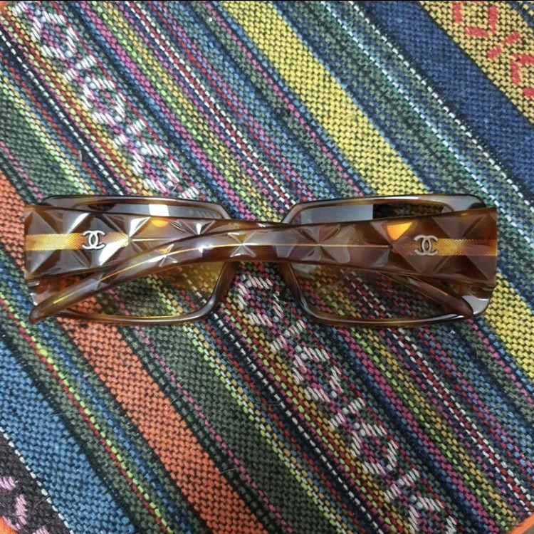 샤넬 정품 선글라스 샤넬 스퀘어 선글라스 다크 토터스--1