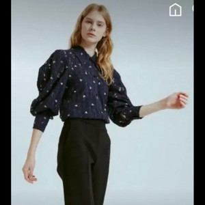 랑방컬렉션 레이스블라우스