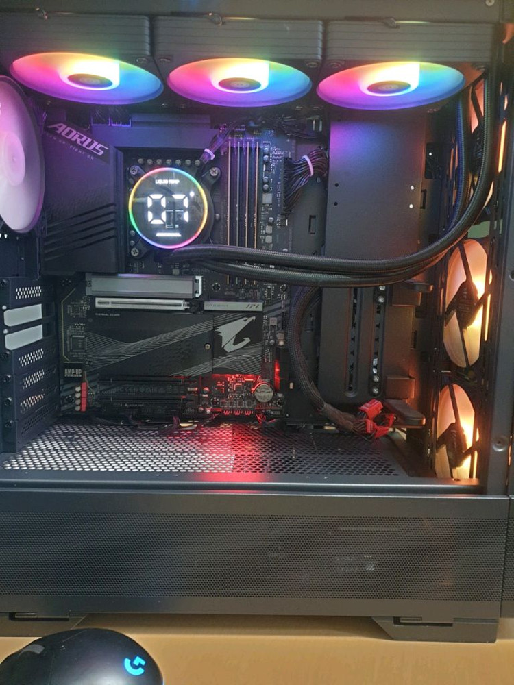 게이밍 pc 본체 i9-13900K Rtx5070Ti 32g 1.5TB--2