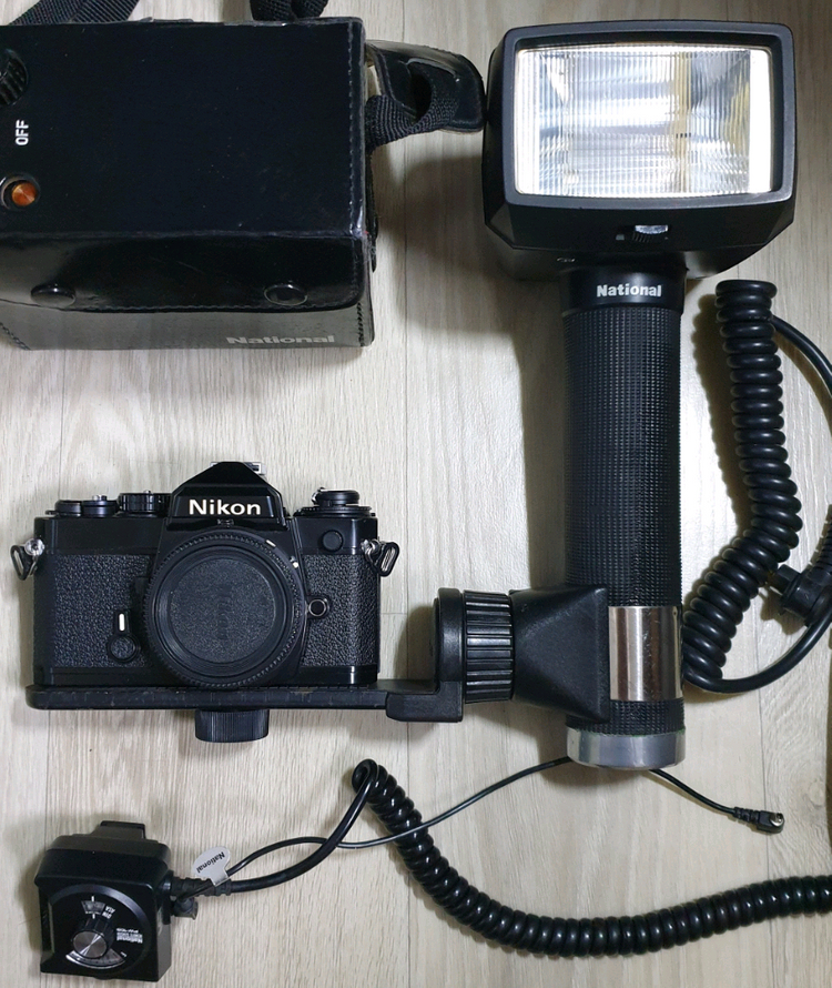 빈티지 니콘 FE바디 블랙. 디지털액자. PE-5650세트--6