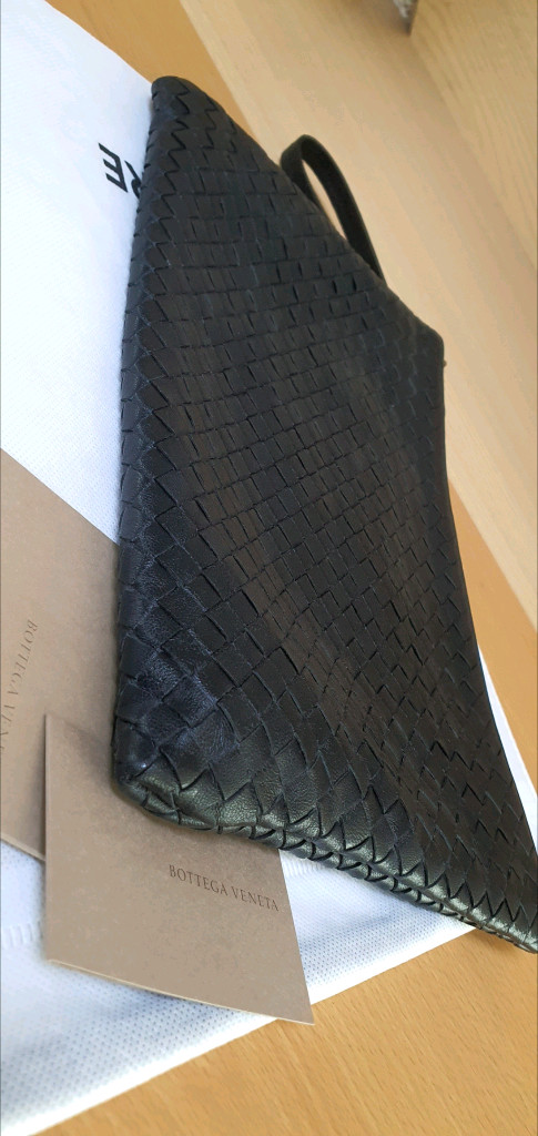 보테가베네타 클러치백 정품A급(감정O)구찌프라다루이비통디올고야드샤넬셀린느보테가생로랑발렌시아가버버리가방--6