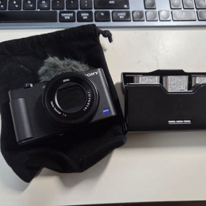 소니 zv-1, 정품 배터리 3개, 호환 충전 케이스