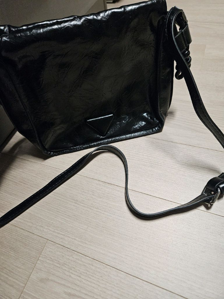 Miaoshe 블랙 크로스백--1