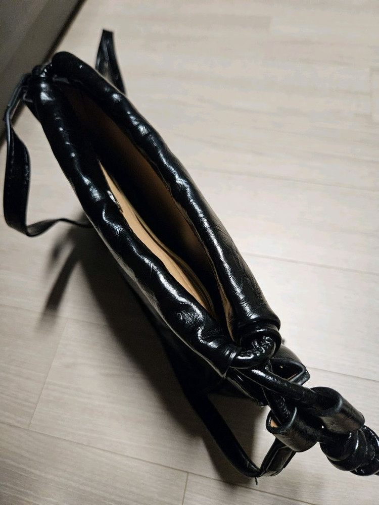 Miaoshe 블랙 크로스백--2