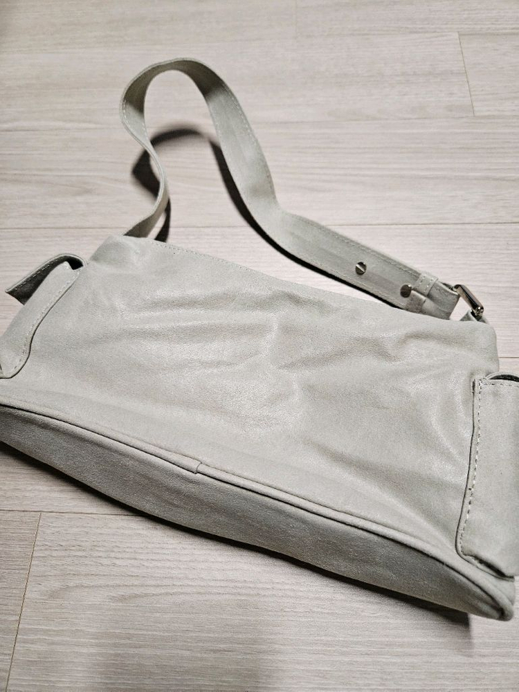 오디너리 홀리데이 포켓 숄더백 새상품--2