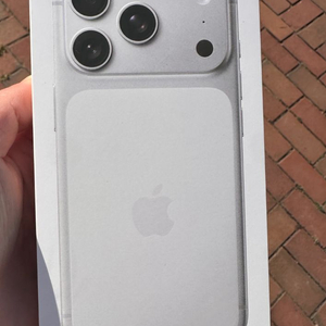 아이폰17 프로 실버 512GB 자급제 미개봉