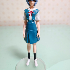 에반게리온 레이 피규어