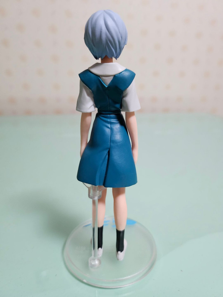 에반게리온 레이 피규어--1