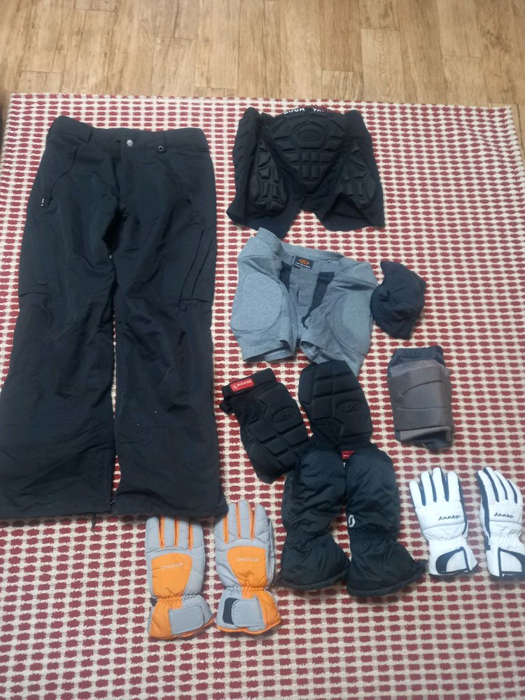 스노우보드. 풀세트장비. 일괄. 11만원에. 판매--1