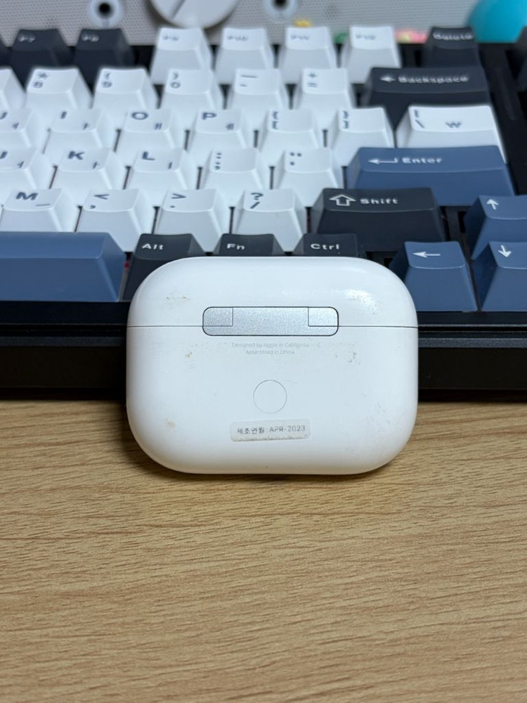 애플 에어팟 프로2세대 8핀 본체--3