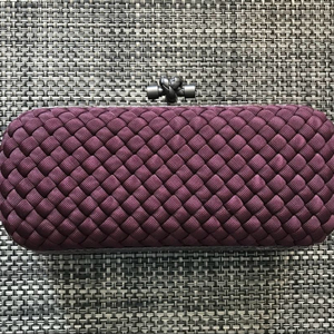 보테가베네타 놋 클러치백